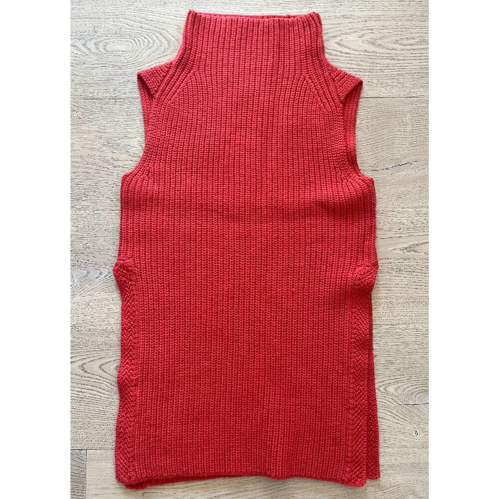 Aritzia Wilfred Bright Pink Sleeveless Knitted Sweater